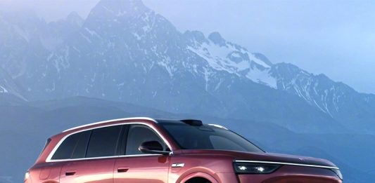 Huawei Aito M8 стал самым безопасным автомобилем Китая