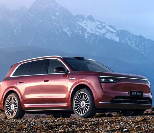 Huawei Aito M8 стал самым безопасным автомобилем Китая