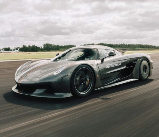Koenigsegg Jesko Absolut установил новый рекорд 0-400-0, утерев нос Rimac Nevera R