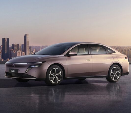 Новый седан Nissan N6 показали на официальных фото