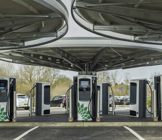 Первые зарядные хабы для электромобилей появятся на трассе М-11