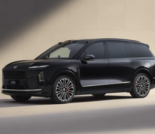 Роскошный кроссовер Nio ES8 перешёл в новое поколение: больше и мощнее
