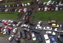 Россиянам напомнили, что за самозахват парковки теперь грозит штраф до 10 тысяч рублей
