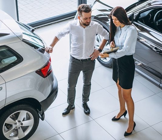 Россияне стали больше тратить на покупку автомобиля