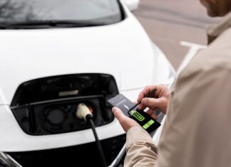 Рынок новых электрокаров в России начал восстанавливаться