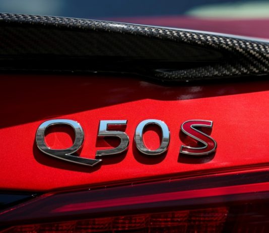То, что доктор прописал: Infiniti Q50 вернётся как спортседан с мощным V6 и МКП