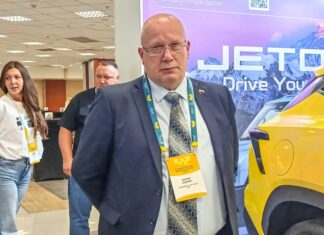 «Треть таксопарков закроются. Почему я не куплю в такси Atom?» — Андрей Белов, ГК «Петербургское такси 068»