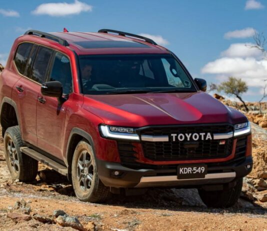 У Тойоты появился новый главный покупатель Land Cruiser 300