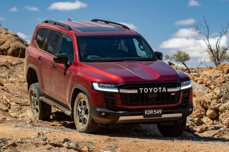 У Тойоты появился новый главный покупатель Land Cruiser 300