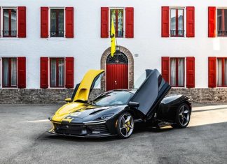 Уникальный Ferrari Daytona SP3 ушел с молотка за рекордные 26 млн долларов