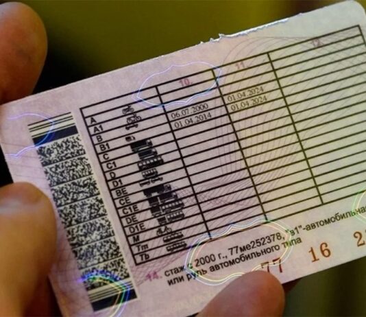 В Госдуме предложили разрешить выдачу водительских прав подросткам с 16 лет