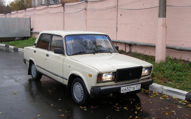 В России выросли продажи машин. Список моделей и цены на них