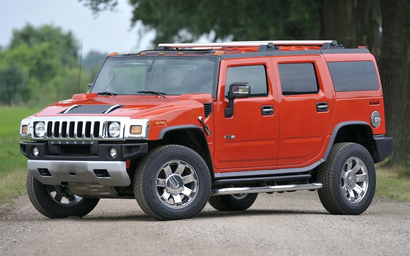 В России появился в продаже 16-летний Hummer H2 без пробега. Цена удивит