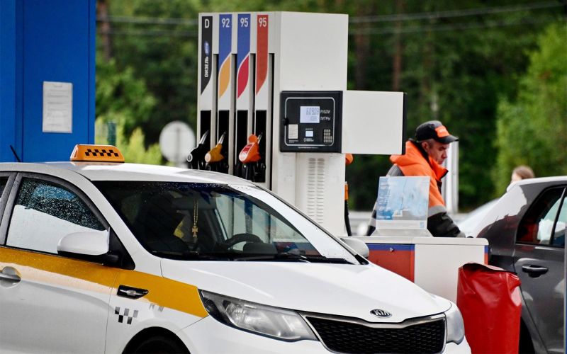 Правительство попросили отменить акциз на бензин и дизель. Подробности