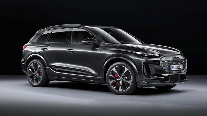 Audi полностью рассекретила кроссовер Q6 e-tron и его «заряженную» версию SQ6 e-tron