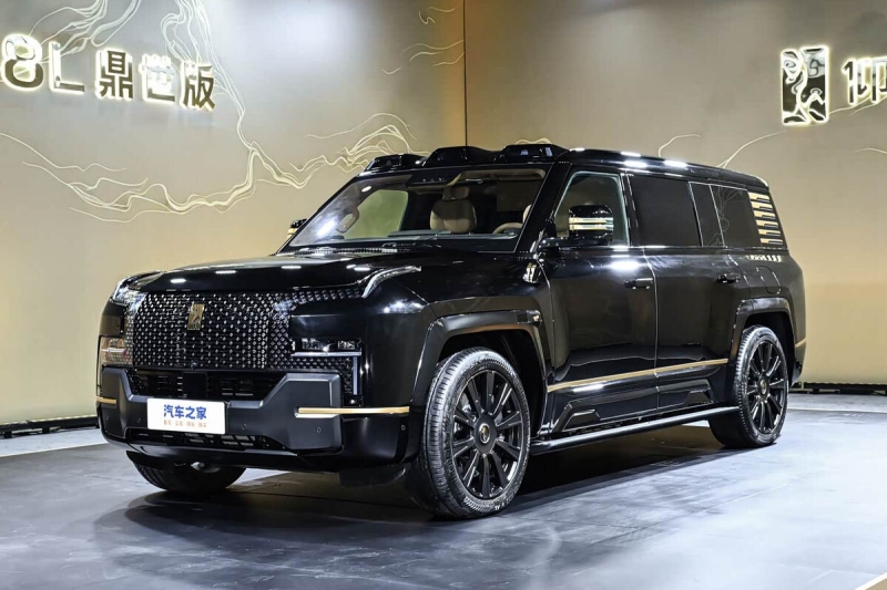 BYD предложил в КНР альтернативу Rolls-Royce Cullinan с отделкой из золота