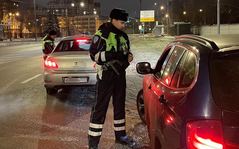 
            ГИБДД Москвы анонсировала тотальные проверки водителей в праздничные дни
        