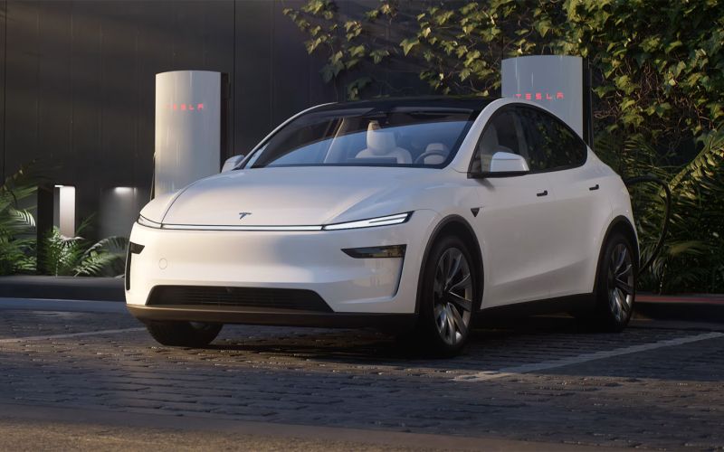 Tesla представила обновленную Model Y с намеком на Cybertruck