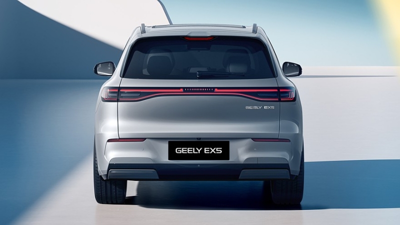 Кроссовер Geely EX5 готовится к выходу на российский рынок: подробности о комплектациях