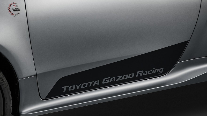 Культовый хот-хэтч Toyota GR Yaris обзавёлся спецверсиями от чемпионов мира по ралли