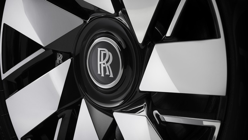 Обновлённый Rolls-Royce Cullinan: дизайн в стиле сухопутной яхты и прежняя техника